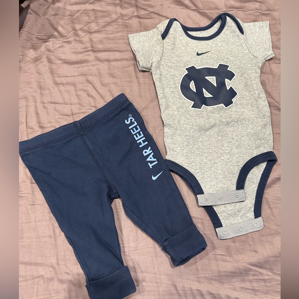 Nike Tarheels baby onesie/pant set